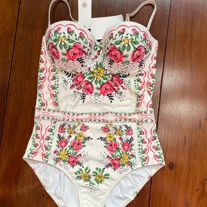 NWT garden veil one piece